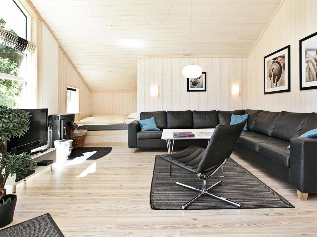 5 star holiday home in Gro enbrode Großenbrode Buitenkant foto